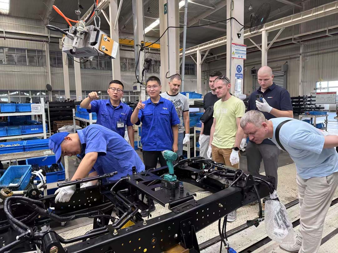 WEICHAI NECV Launches Technical Service Training for Overseas Service Providers