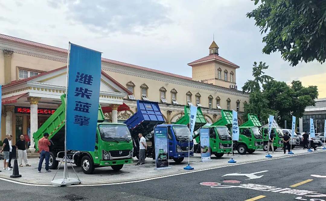 WEICHAI LANDKING M Dump Trucks Officially Launched in Chengdu, China