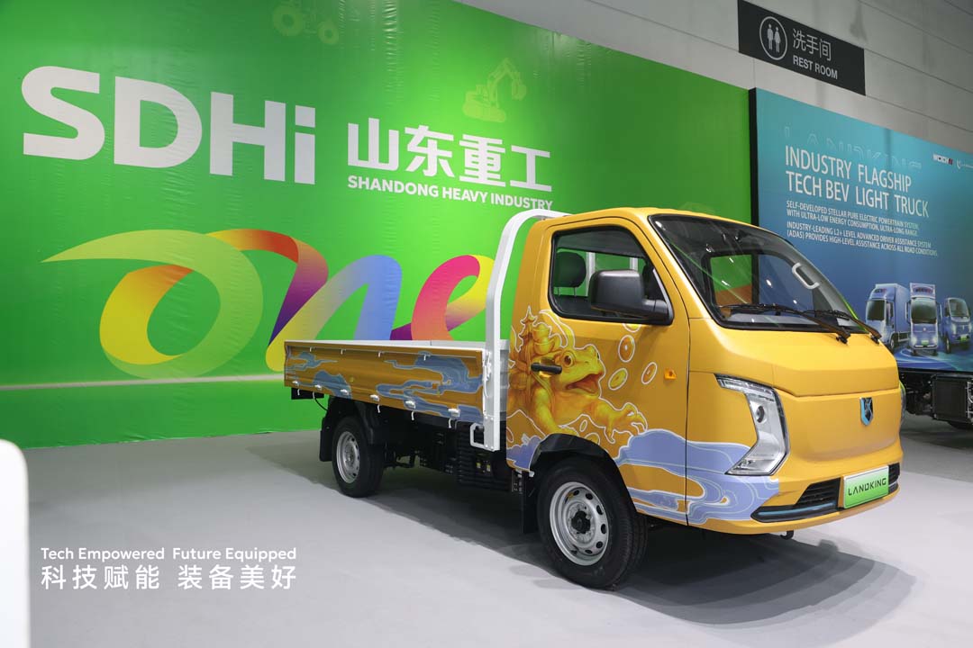 LANDKING Unveils New Lineup of NECVs at Global Partners’ Conference