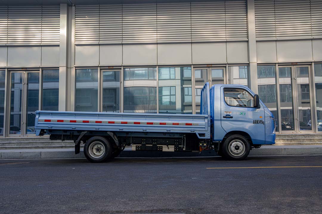 WEICHAI LANDKING X1: The All-Round Mini Truck for Urban Delivery WEICHAI LANDKING X1: The All-Round Mini Truck for Urban Delivery