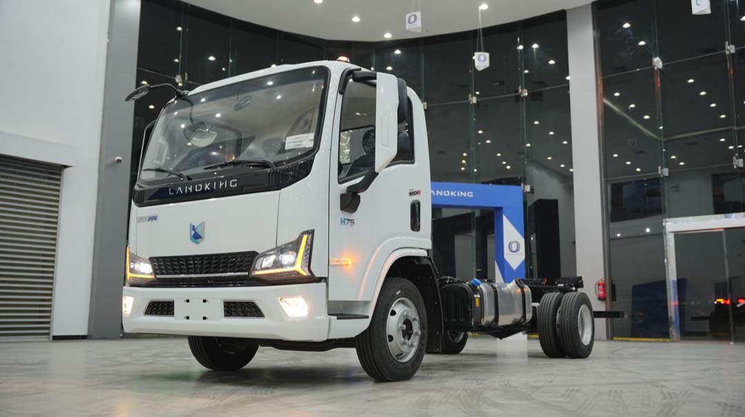 Decoding the Golden Powertrain: The Strength of WEICHAI LANDKING H Light Truck