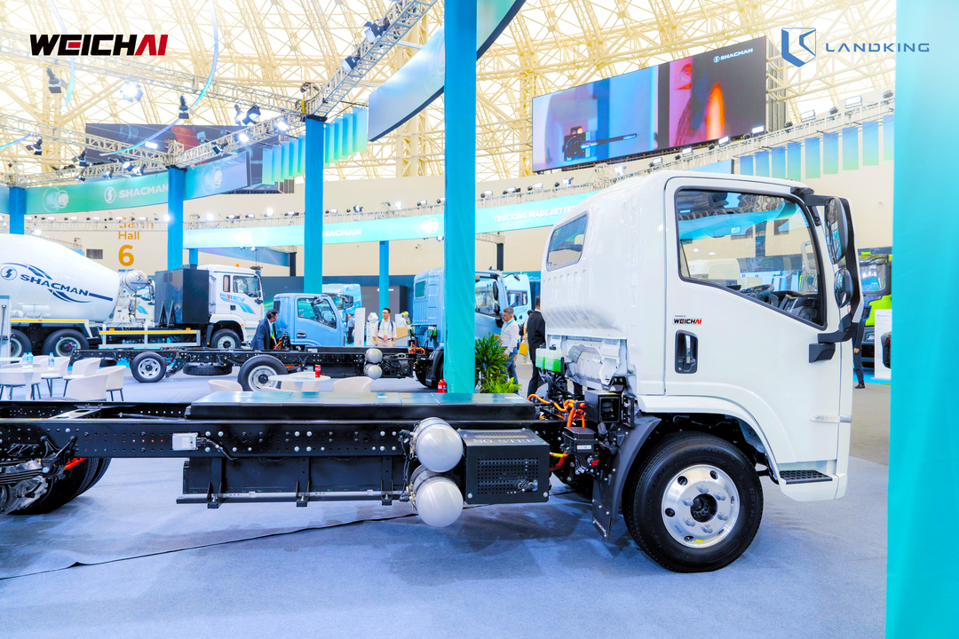 WEICHAI LANDKING LKE7 Showcased at 2026 SDHI Global Partners Conference