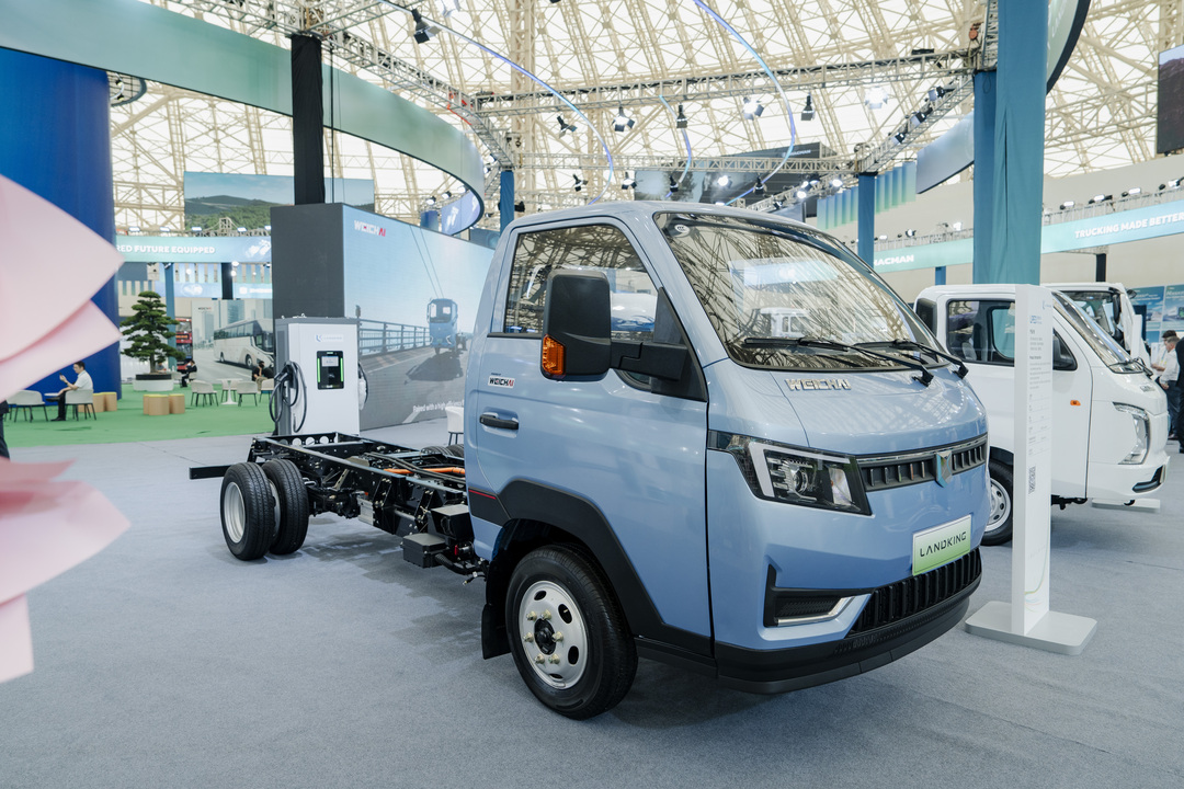 How WEICHAI LANDKING Builds Global Competitiveness in NEVs?